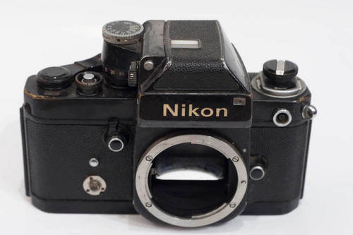 Black Nikon F2. For spares or repair. PRICE DROP!