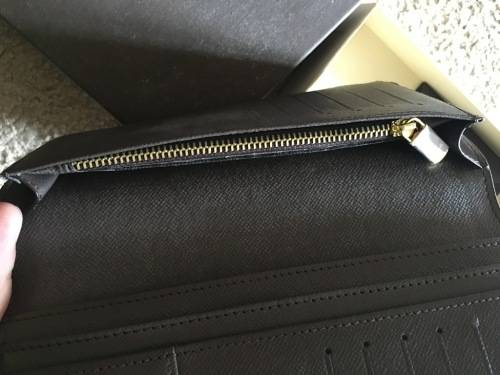 Replica LOUIS VUITTON MENS WALLET