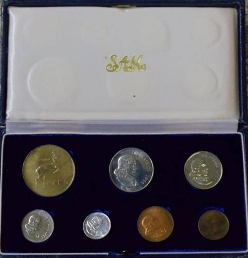 1966 RSA S1R SHORT PROOF SET - SAMINT ISSUE IN ORIGINAL STATE AND BOX - VALUE - R350 & MINTAGE 15000