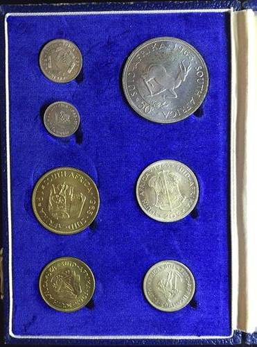 TOP QUALITY - 1963 RSA SHORT PROOF SET - SAMINT ISSUE IN ORIGINAL STATE AND BOX - VALUE - R1700