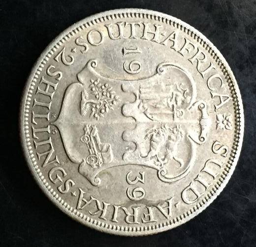 RARE - 1939 UNION 2 SHILLING  - EXCELLENTY - AU53 - MY OPINION - HERNS VALUE - R20 000 IN UNC / MS