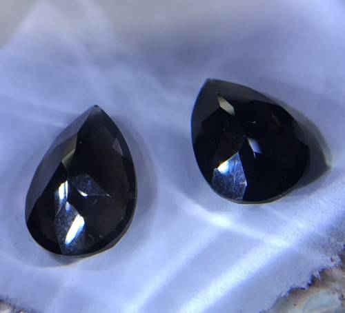 MASSIVE -4.70cts - BROWN QUARTZ SIZE PAIR - PEAR CUT -DEEP COLOR- PERFECT CUT & ALMOST PERFECT PAIR