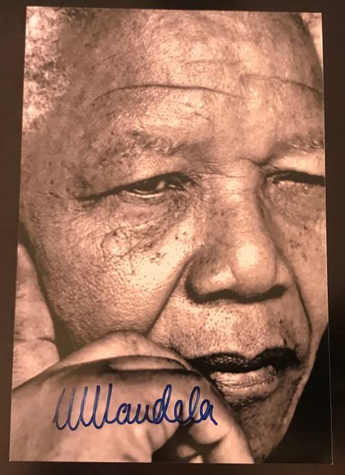 SIGNED - MANDELA PHOTOGRAPH SIGNED IN INK + CERTIFICATE BY CECIL GREENFIELDS INCLUDED + R5 COIN SET