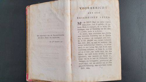 Two Bible commentaries in Dutch printed in 1792 - Bijbelverklaring