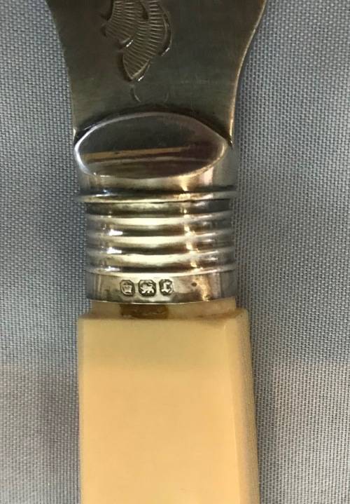 FISH SERVERS=SET=Sterling Silver Collars=EPNS=PLASTIC/BONE HANDLES=1895/6=SHEFFIELD=ENGLAND=BEATSON.