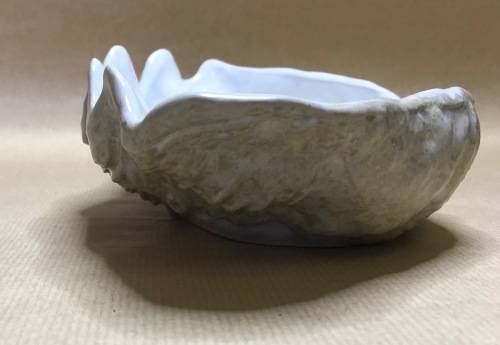 CLAM SHELL BOWL DISH SALAD BOWL SNACK DISH LOCALLY MANUFACTURED - 226mm long.