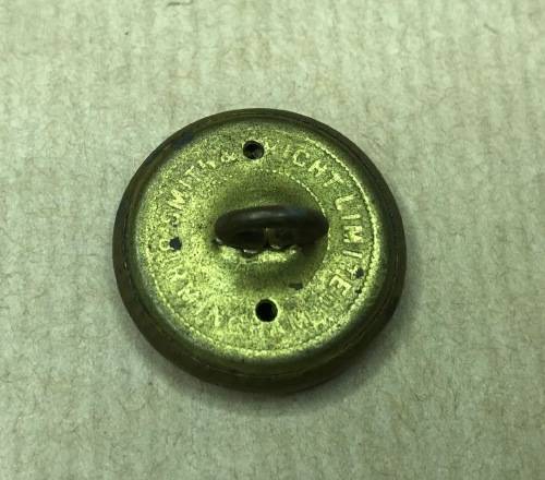 ROYAL AIRFORCE KING`s CROWN 5 x Military Brass Uniform Buttons 25mm diameter ENGLAND GREAT BRITAIN.