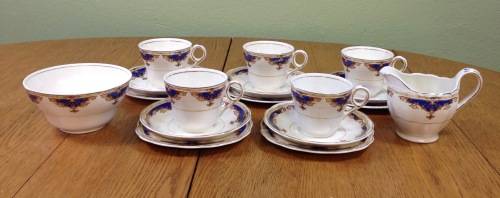 GRINDLEY TEA=JANIQUE PATTERN=MILK/CREAMER=SUGAR=5 TRIOS=17 pieces=1954 on.
