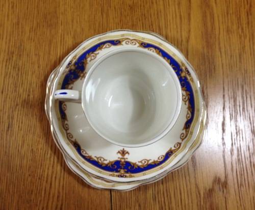 GRINDLEY TEA=JANIQUE PATTERN=MILK/CREAMER=SUGAR=5 TRIOS=17 pieces=1954 on.