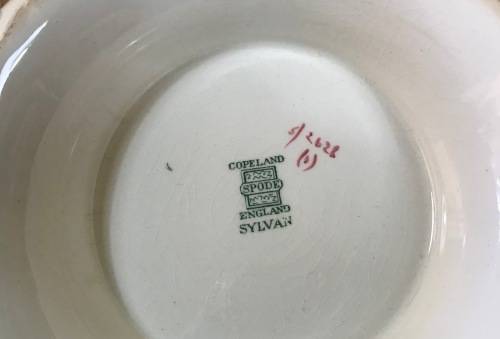 COPELAND SPODE=SYLVAN=ENGLAND=TUREEN and LID=FLOWERS and LEAVES=FLORAL=Please read notes......