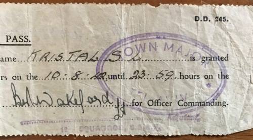 MALTA CAMERA LICENCE DEFENCE REGULATIONS 15 1939 ISSUE DATE AUGUST 1943 + LEAVE PASS ISRAEL TEL AVIV