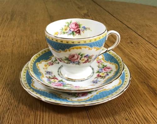TEA TRIO=E. BRAIN and Co=FOLEY WORKS=Pattern 2700=WINDSOR BLUE=1936-48=FENTON=STAFFORDSHIRE=ENGLAND.
