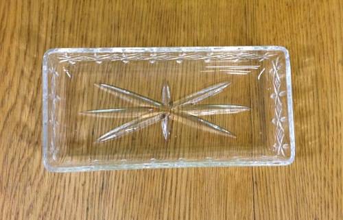 CUT GLASS DISH RECTANGULAR 150mm long x 75mm wide x 32mm deep STAR CUT SHAPES BUTTER DISH LINER.