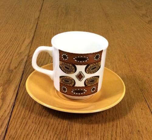 COFFEE DUO J and G MEAKIN STUDIO ENGLAND MAORI PATTERN RETRO SAUCER CUP 1960`s Espresso.