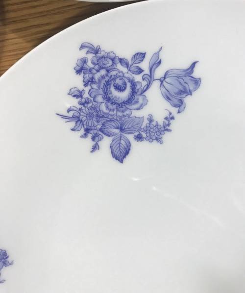 DINNER SERVICE=BLUE + WHITE=HUTSCHENREUTHER=GERMANY=NOBLESSE=FLORAL=FLOWERS=PIECES=8 PLACE=53 Pieces