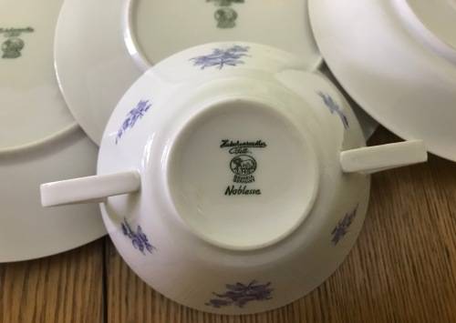 DINNER SERVICE=BLUE + WHITE=HUTSCHENREUTHER=GERMANY=NOBLESSE=FLORAL=FLOWERS=PIECES=8 PLACE=53 Pieces