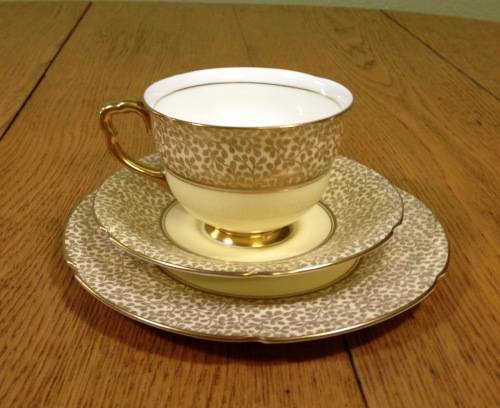ROYAL DOULTON=1937=H4608=TRIO=TEA CUP=SAUCER=CAKE/SIDE PLATE=3 Piece=LIGHT YELLOW + GOLD.