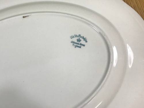 PLATTER=LARGE OVAL=JOHNSON BROTHERS=MADE in ENGLAND=OLD STAFFORDSHIRE=FLOWERS=FLORAL=RIDGED BORDER