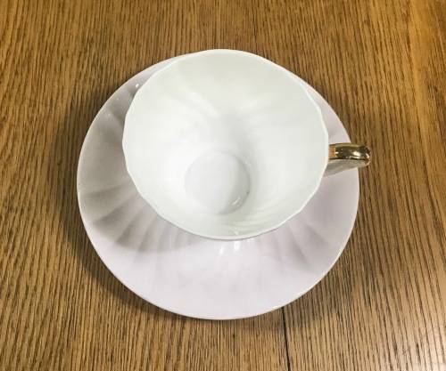 DUO TEA CUP + SAUCER QUEEN ANNE LIGHT PURPLE/MAUVE SCALLOPED ENGLAND PATTERN 5267.