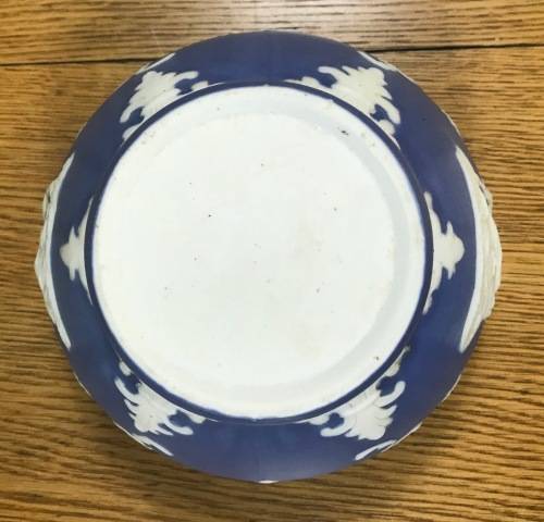 WEDGWOOD style BOWL BLUE and WHITE NO LID Please read notes.......