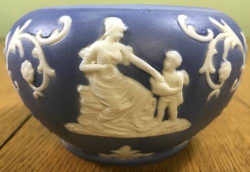 WEDGWOOD style BOWL BLUE and WHITE NO LID Please read notes.......