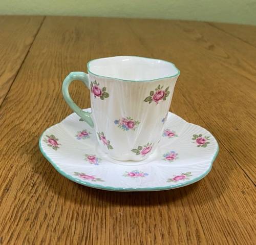 COFFEE DUO=DEMITASSE=SHELLEY=ROSEBUD PATTERN=FINE BONE CHINA=ROSES=STUNNING!!!!=EXPRESSO=Cappuccino!