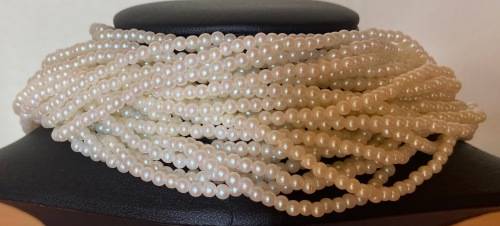 CAROLEE JEWELLERY USA 24 STRAND GLASS FAUX PEARL CHOKER NECKLACE RAMS HEAD CLASP 70`s STUNNING!!!!!!