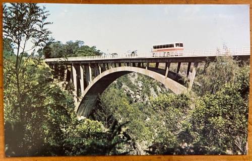 POSTCARD SOUTH AFRICA EASTERN CAPE PAUL SAUER BRIDGE SA RAILWAYS MOTOR COACH.