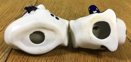 DUCKS GEESE X 2 PORCELAIN BLUE AND WHITE NO NAME BRAND VERY CUTE!!! Read descrption.