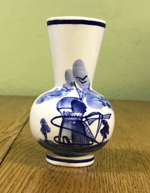 BUD VASE PORCELAIN BLUE AND WHITE WINDMILL BIRDS FLOWERS TREES PLANTS Please Read notes....