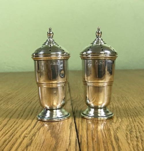PEPPER SHAKERS x pair (2) STERLING SILVER BIRMINGHAM 1941 ERNEST W. HAYWOOD ENGLAND GREAT BRITAIN