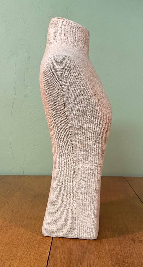 JEWELLERY NECKLACE CHOKER PENDANT DISPLAY MANNEQUIN / BUST Large NATURAL PAPER TWINE COLOUR CURVED