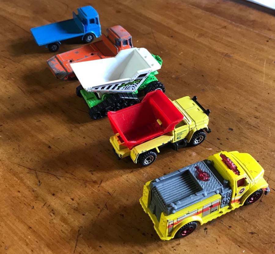 MATCHBOX / LESNEY DINKY CARS - USED - x 5 - Trucks.