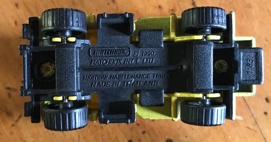 MATCHBOX / LESNEY DINKY CARS - USED - x 5 - Trucks.