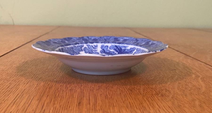 SMALL BOWL  BLUE and WHITE - COWS AND GIRL / LADY in the FOREST / FIELDS - REALLY STUNNING!!!!!