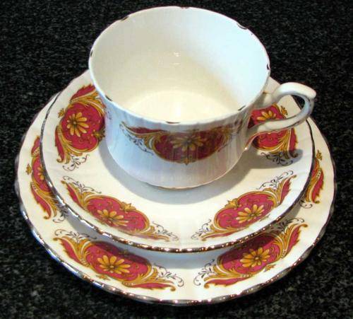 R1 - LOW START - R1 - !!!!!!!!!!!!!!! Royal  Stafford Trio - PORCELAIN - MADE IN ENGLAND!!!!!!!!!!!!