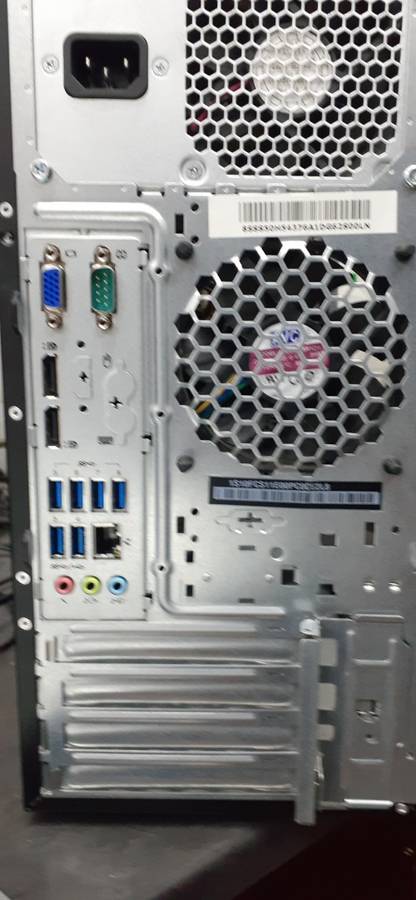 Lenovo Thinkcentre M900