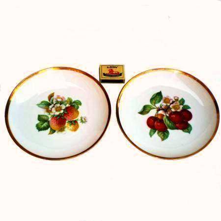 2 plates