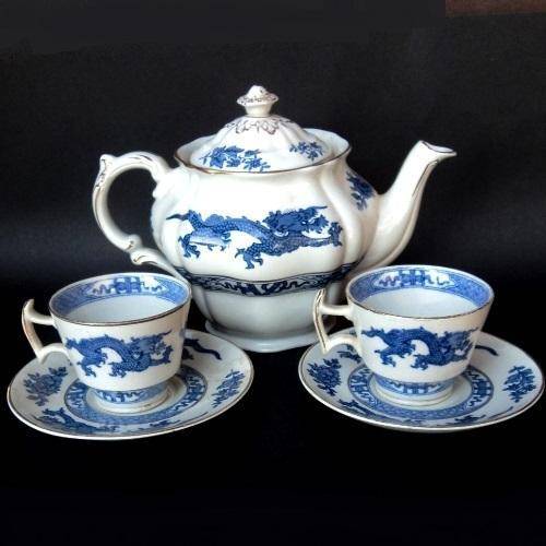 Booths Dragon Pattern. SMALL TEAPOT, 2 CUPS AND 2 SAUCERS. Antique (1912 Patent) Lovely condition.