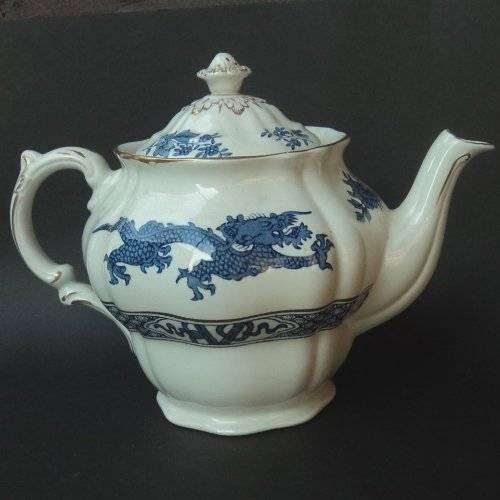 Booths Dragon Pattern. SMALL TEAPOT, 2 CUPS AND 2 SAUCERS. Antique (1912 Patent) Lovely condition.