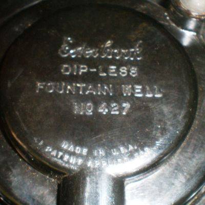 MOULDEDTRADE NAME ON BOTTOM OF BAKELITE.