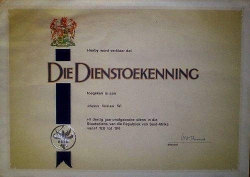 SIGNATURE: OWEN HORWOOD (MINISTER OF FINANCE) ON 'DIENSTOEKENNING SERTIFIKAAT.'