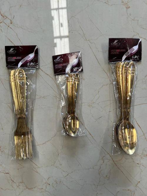 EXCELLENT GOLD COLOUR 18 PCS CUTLERY SET