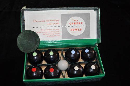 Set of Carpet Bowls