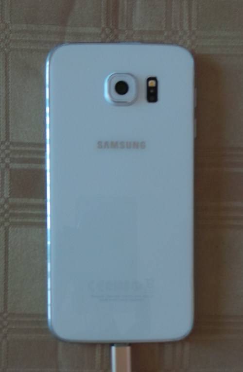 SAMSUNG GALAXY S6 Up for Grabs -  **** LOW LOW SHIPPING ******