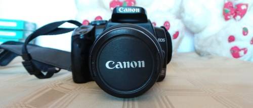 Canon Camera Combo + Lens + Bag up for Grabs - ******LOW LOW SHIPPING *****