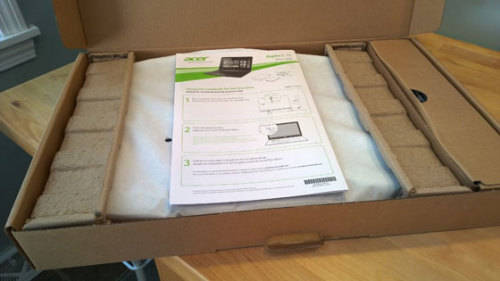 BRAND NEW ACER ES15-1TB & 4GB RAM