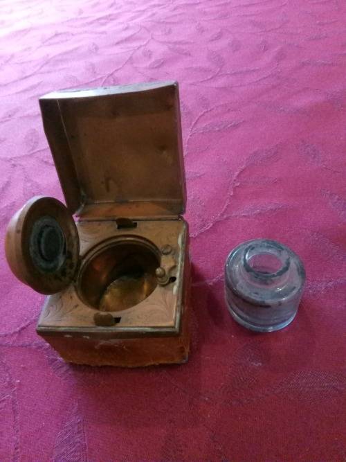 ANTIQUE TRAVELLING INKWELL
