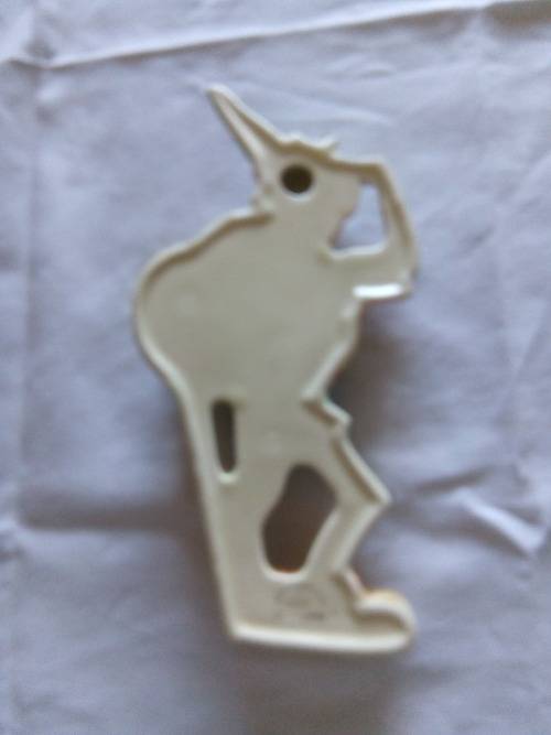 CROWN DEVON WALL FIGURE - SWISS/AUSTRIAN GIRL HIKER BY KATHLEEN PARSONS