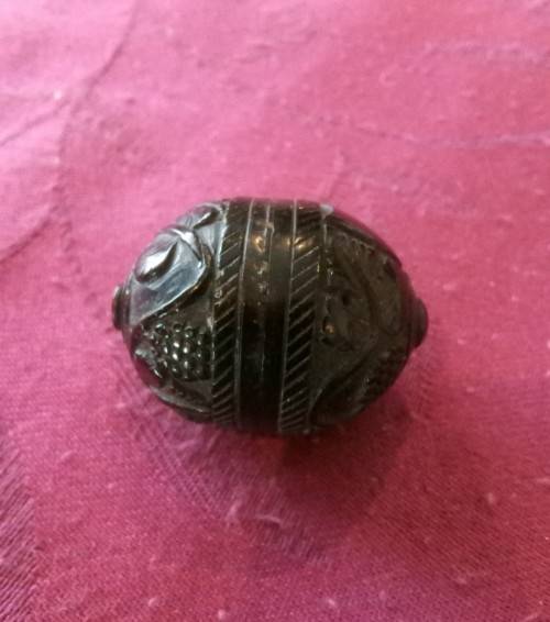 ANTIQUE VICTORIAN CARVED COQUILLA NUT THIMBLE HOLDER